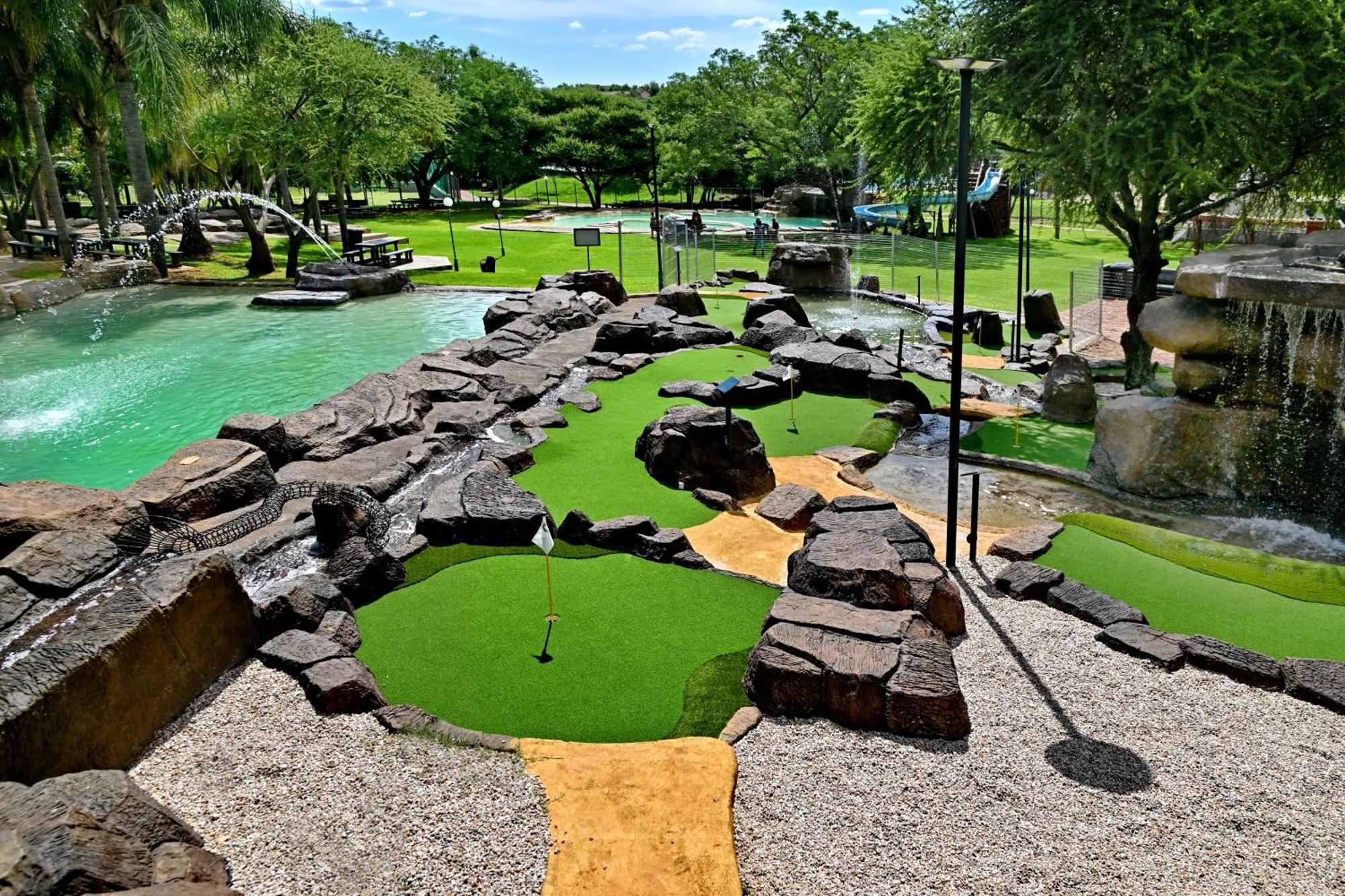 Seasons Golf, Leisure, Spa ハートビーズポート エクステリア 写真